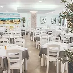 Cristal Vieira & Hotel 4*